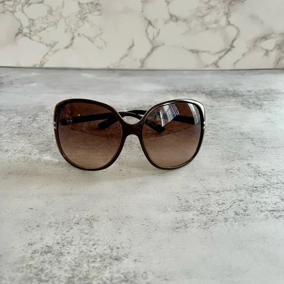 Gucci Sunglasses - Picture 2 of 8